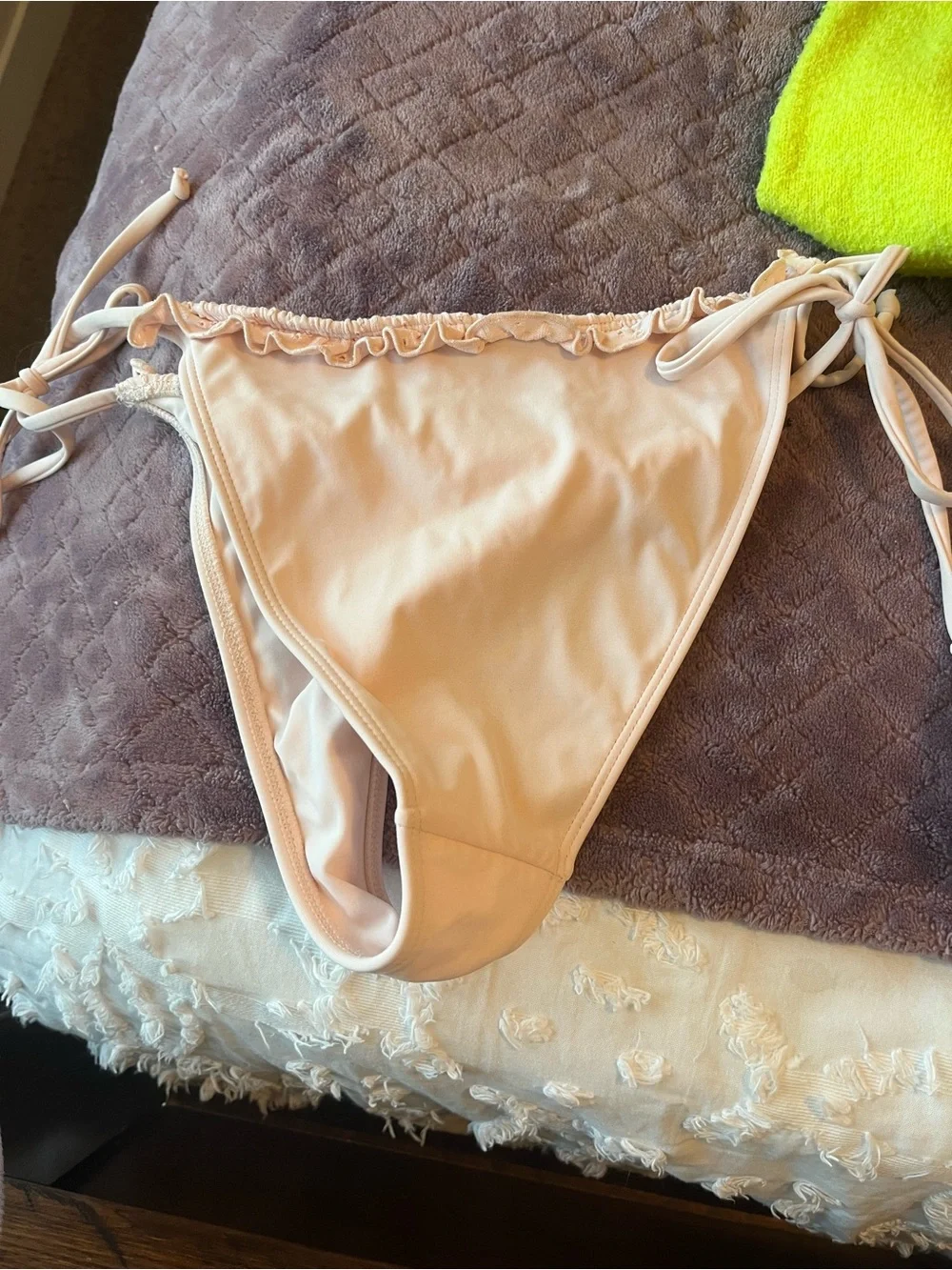 PacSun Cream Ruffle Triangle Bikini - Picture 5 of 5